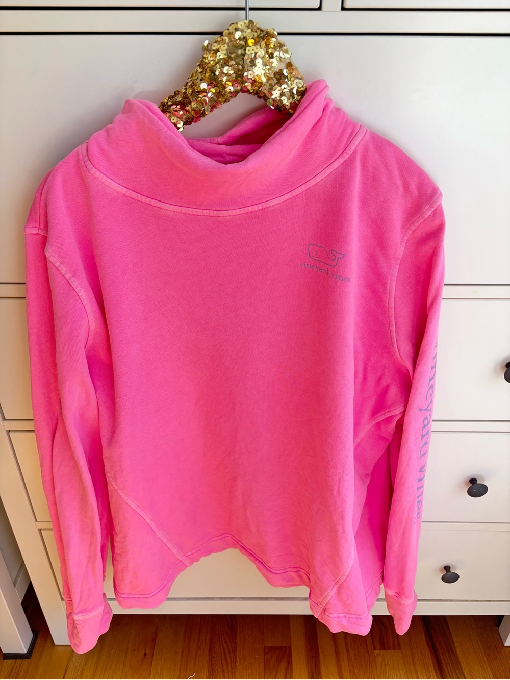 Vineyard Vines Neon Pink Funnel Neck Pullover Sweatshirt Size XL